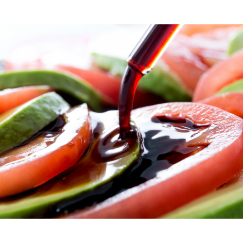 tummaa balsamicoa kasviksille