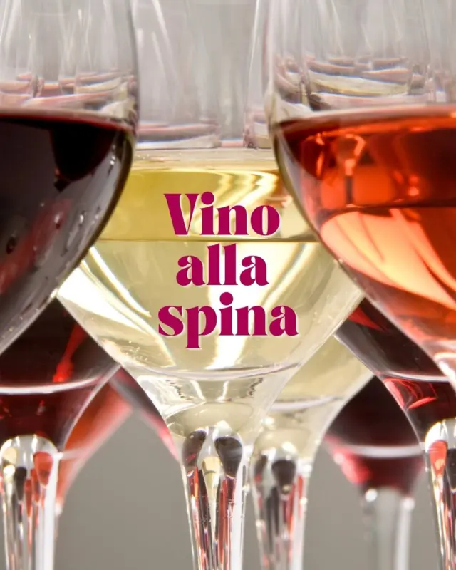 Vino alla spina eli hanaviinit kuuluvat Italiassa yhteisöllisiin, iloisiin hetkiin ja sitä tunnelmaa haluamme välittää tulevaan kesäkauteen.🍷

Hanaviinit ovat ravintolalle kätevä ratkaisu ja samalla kestävä valinta. Viinit pakataan ympäristöystävällisiin KeyKeg-tynnyreihin, jotka on valmistettu yli 50 % kierrätysmuovista. Patentoitu Bag-in-Keg-rakenne suojaa viinin laadun ja säilyvyyden: viini ei pääse kosketuksiin ilman tai kaasujen kanssa. Tynnyrit ovat kevyitä, pinottavia ja helppokäyttöisiä.💡

Edustamme laadukkaita italialaisia hanaviinejä - punaisia, valkoisia ja kuohuviinejä, jotka on yhdistetty moderniin, vastuulliseen kulutustapaan. Lisäksi tarjoamme Lindr-viinihanan, jolla voi tarjoilla kahta eri juomaa samanaikaisesti. Ammattikäyttöön suunniteltu ratkaisu yhdistää tehokkaan jäähdytyksen, helpon annostelun ja tyylikkään tarjoilun.🍇

Ota yhteyttä, niin teemme sinulle tarjouksen! 🥂

#monditaly #tastefeelenjoy #wines #hanaviini #viinihana #vinoallaspina